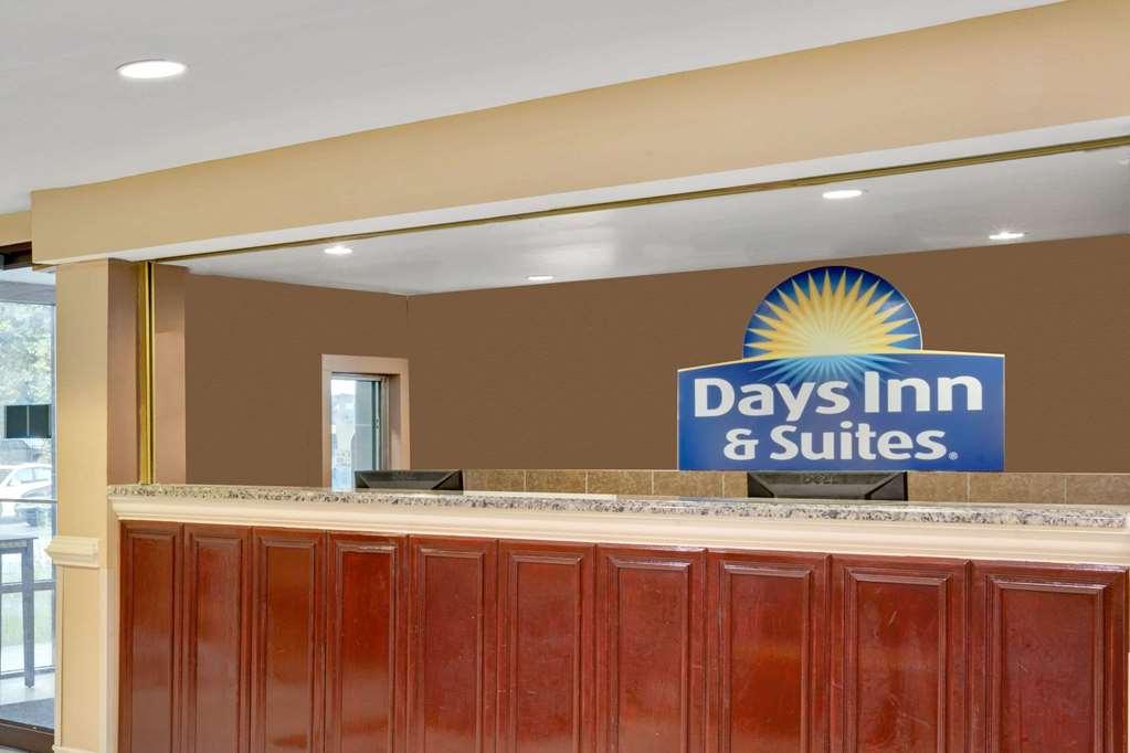 Hotel Baymont By Wyndham College Park Atlanta Airport South Exterior foto